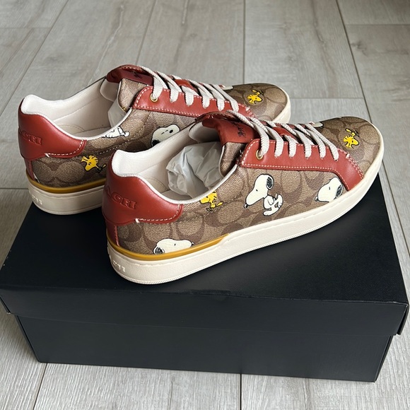 Coach X Peanuts Clip Low Top Sneaker - Picture 5 of 7